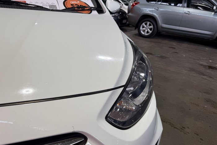 2012 Hyundai Accent Active