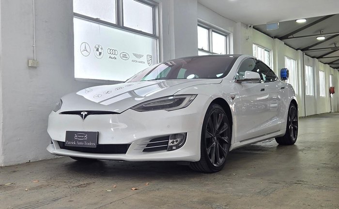 2020 Tesla Model S Long Range