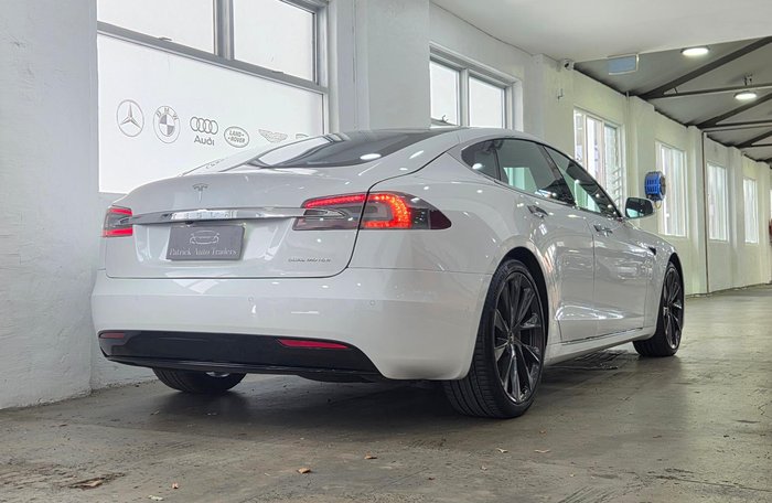 2020 Tesla Model S Long Range