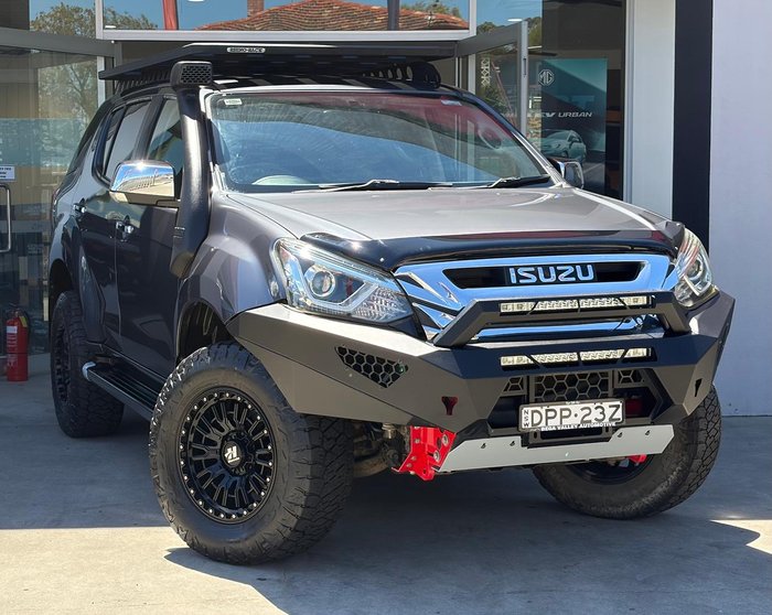 2017 Isuzu MU-X