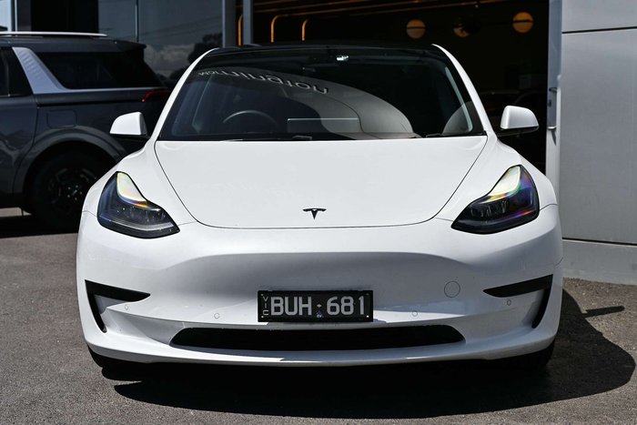 2022 Tesla Model 3 Rear-Wheel Drive