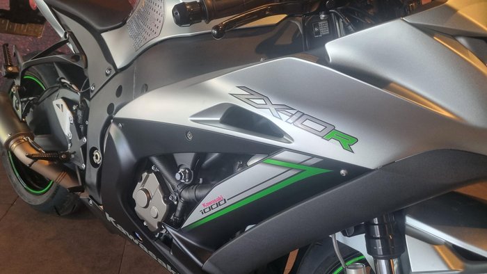 2017 Kawasaki Ninja ZX-10R ABS Ninja Grey