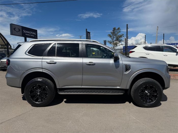 2024 Ford Everest Platinum