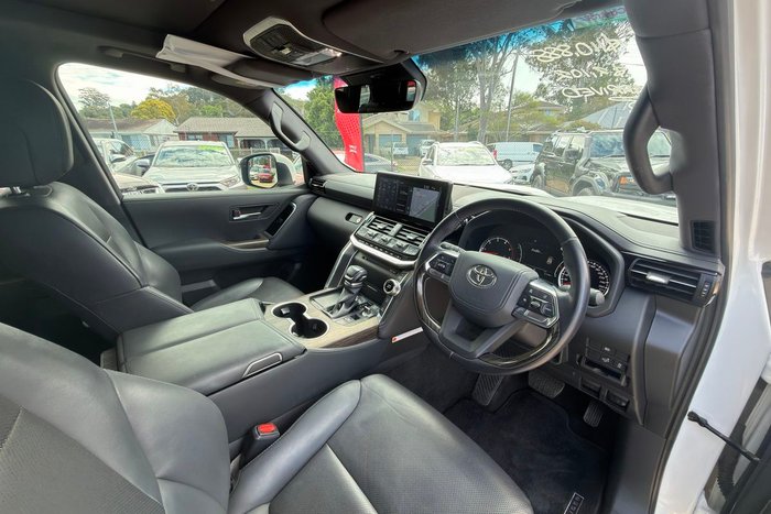 2024 Toyota Landcruiser VX