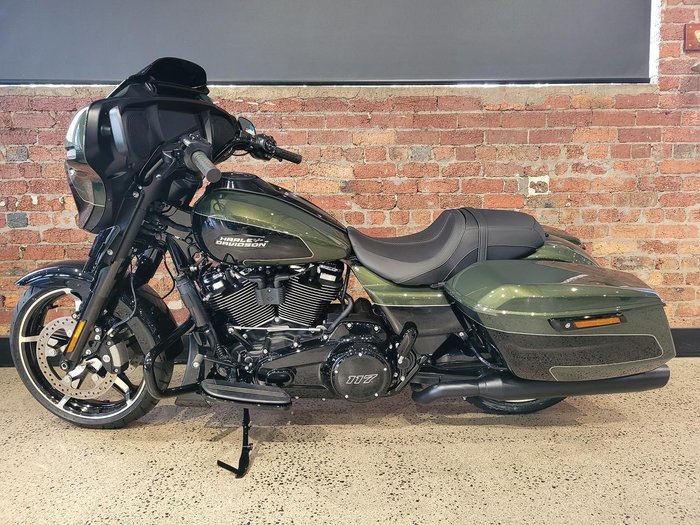 2026 Harley-Davidson Street Glide 117 (FLHX)
