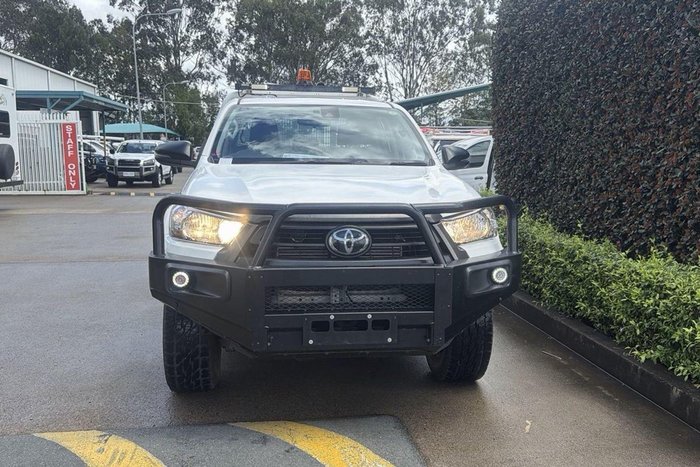 2023 Toyota Hilux SR