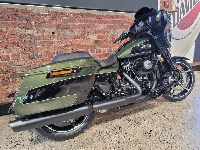 2026 Harley-Davidson Street Glide 117 (FLHX)