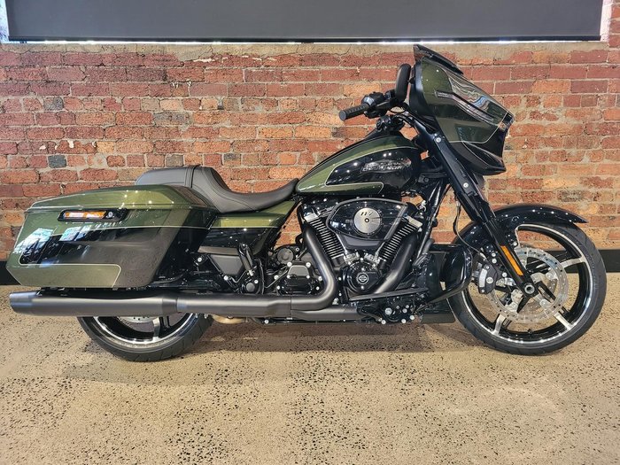 Harley-Davidson Street Glide 117 (FLHX) Touring