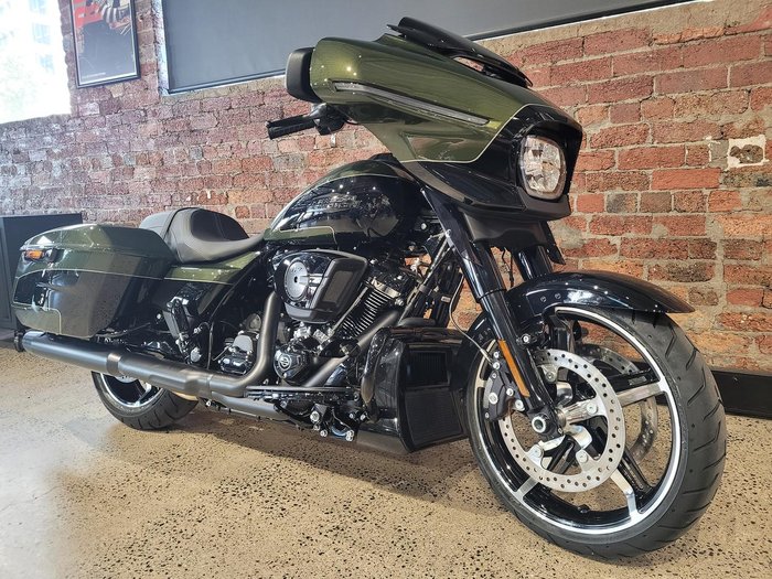 2026 Harley-Davidson Street Glide 117 (FLHX)