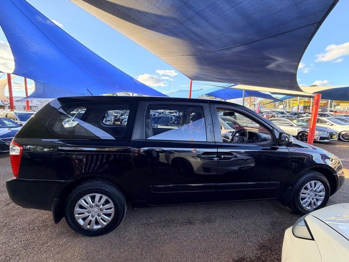 2013 Kia Grand Carnival