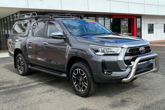 2021 Toyota Hilux SR5