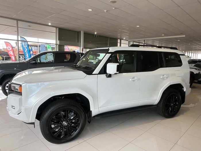 2026 Toyota Landcruiser Prado