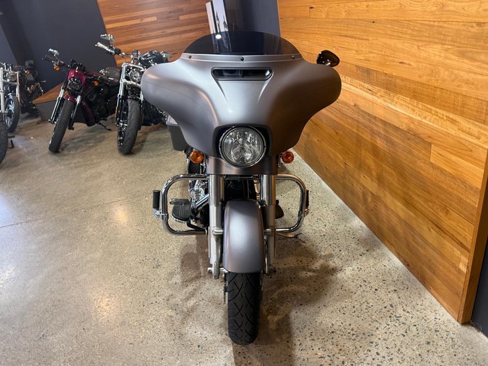 2016 Harley-Davidson Street Glide Special 103 (FLHXS)