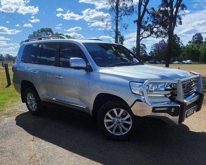 2017 Toyota Landcruiser