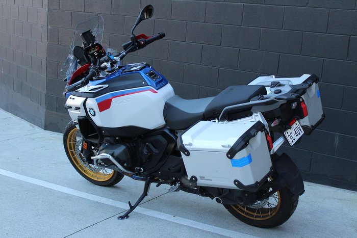 2024 BMW