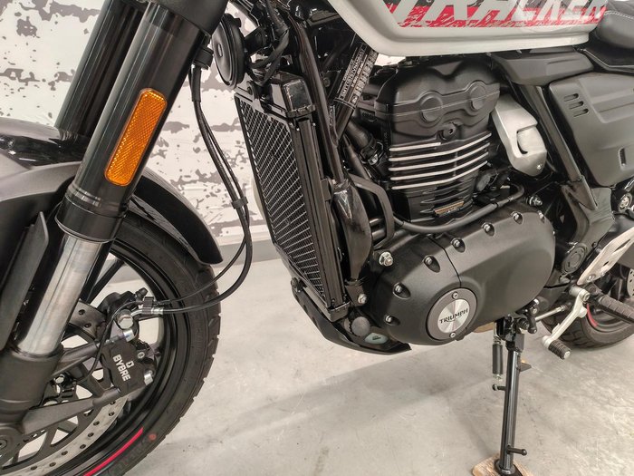 2026 Triumph Tracker 400 Tracker Silver