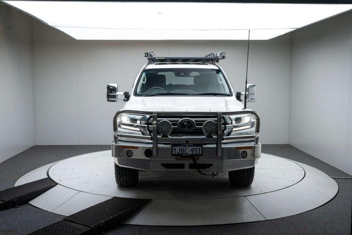 2017 Toyota Landcruiser