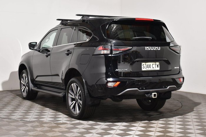 2022 Isuzu MU-X LS-T