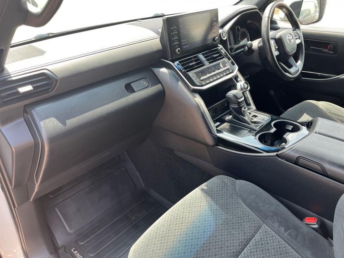 2025 Toyota Landcruiser GXL