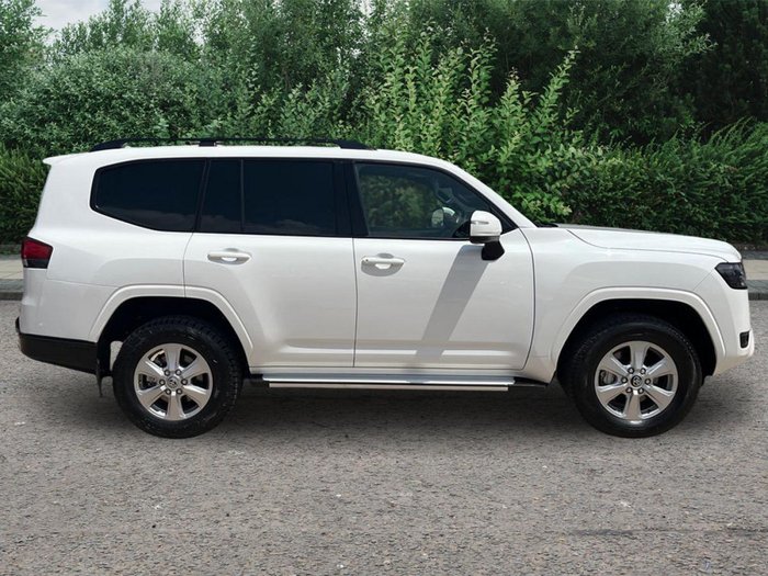 2025 Toyota Landcruiser GXL
