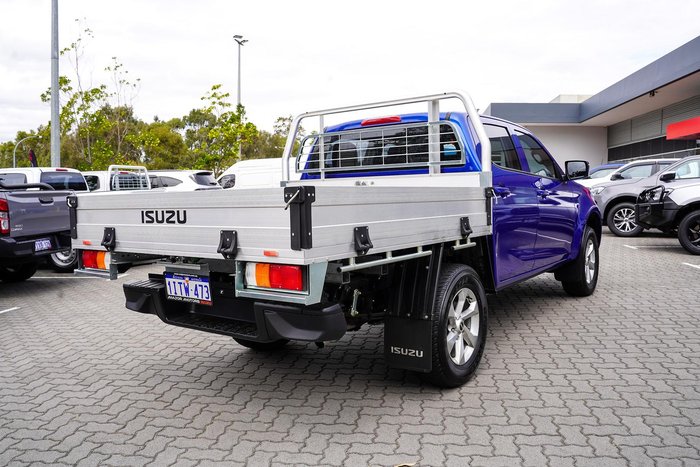 2025 Isuzu D-MAX LS-M