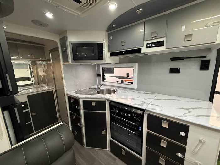 2021 Hilltop Caravans