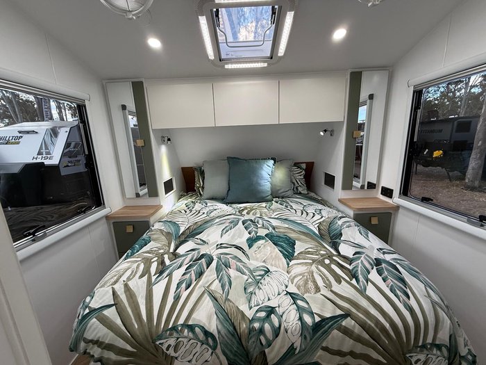 2026 Hilltop Caravans Thredbo 22