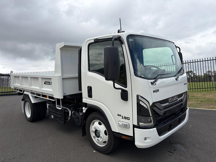 2026 Isuzu N Series NQR 88/80-190 AM D38 Tipper