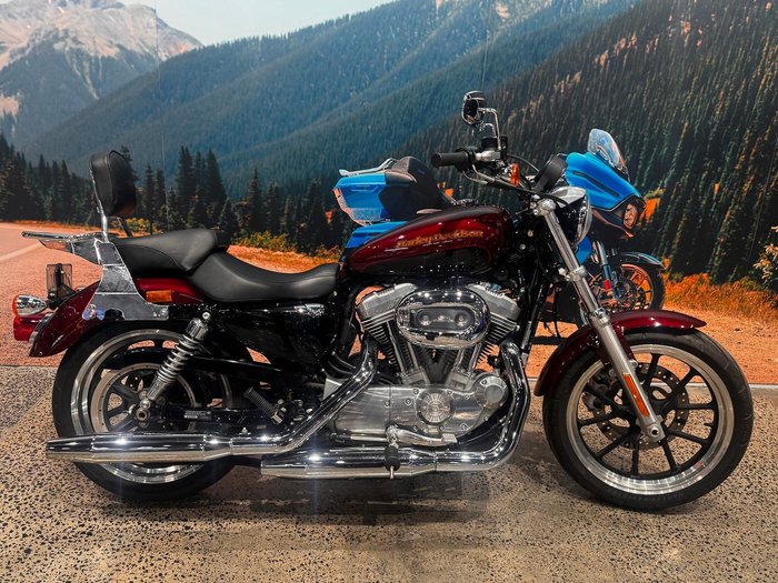 Harley-Davidson SuperLow 883 (XL883L) Sportster