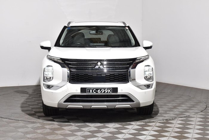 2022 Mitsubishi Outlander Exceed