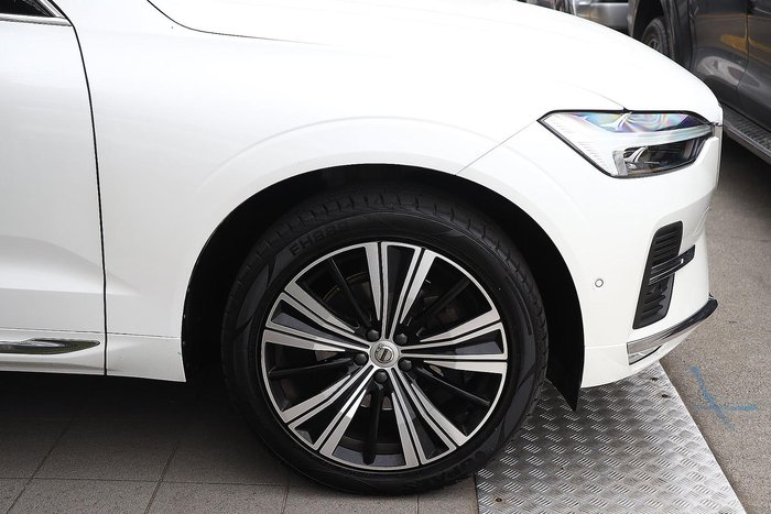 2021 Volvo XC60 B5 Inscription