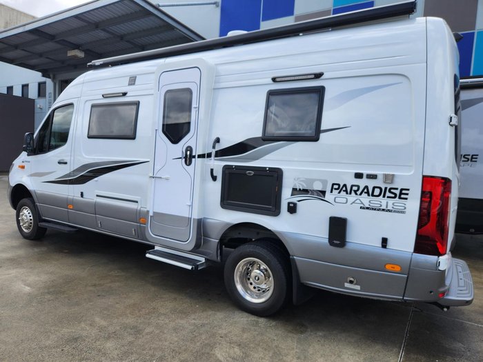 2024 Paradise MotorHomes Oasis Platinum AWD (Only 4,000kms)