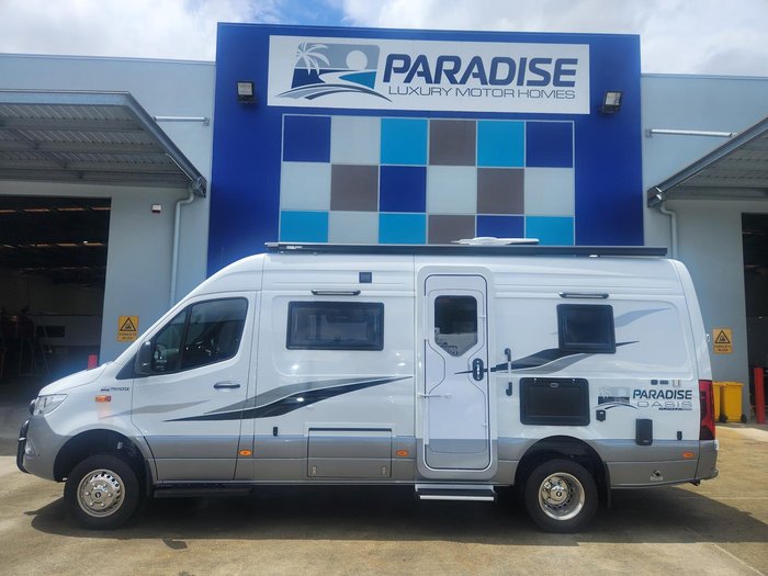 2024 Paradise MotorHomes Oasis Platinum AWD (Only 4,000kms)