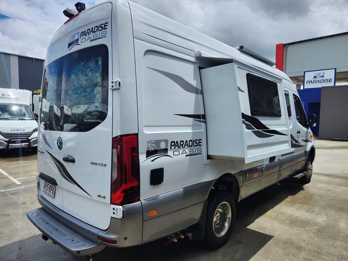 2024 Paradise MotorHomes Oasis Platinum AWD (Only 4,000kms)