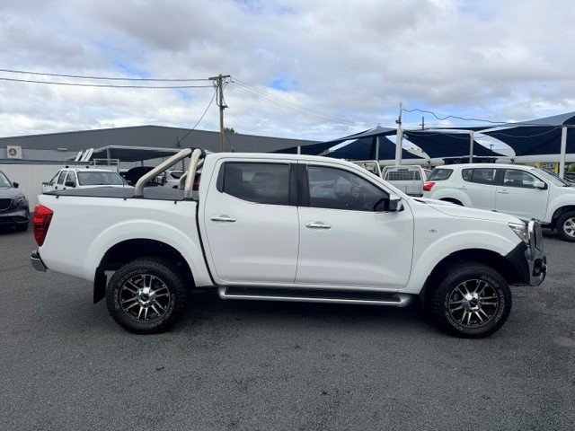 2016 Nissan Navara ST