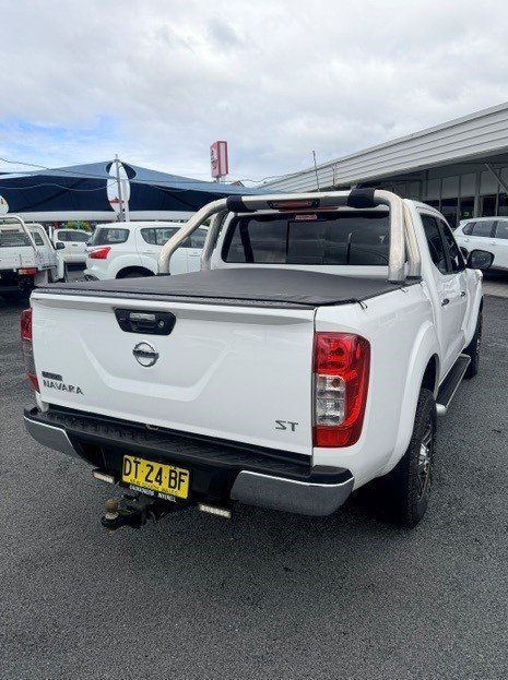 2016 Nissan Navara ST