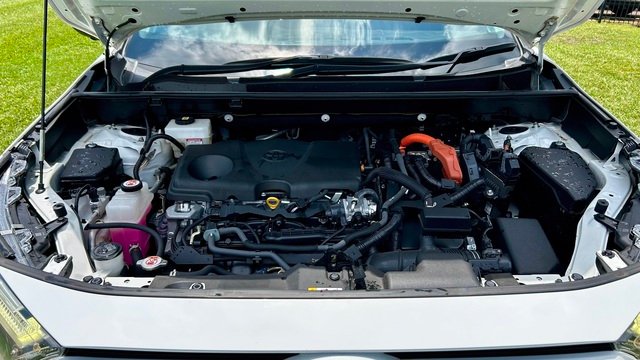 2022 Toyota RAV4 Hybrid MY23 TOYOTA RAV4 CRUISER HYBRID E-FOUR AWD - SUPER LOW KLM's IMMACULATE HISTORY Glacier White