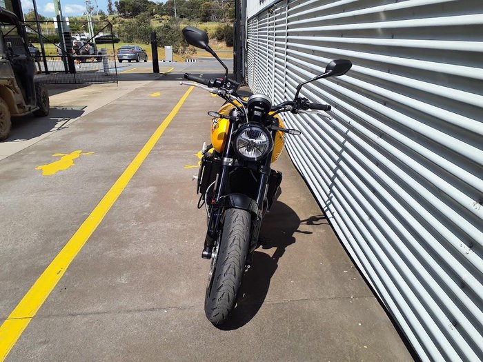 2026 Triumph Trident 660 Trident Yellow