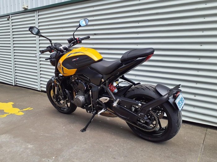 2026 Triumph Trident 660 Trident Yellow