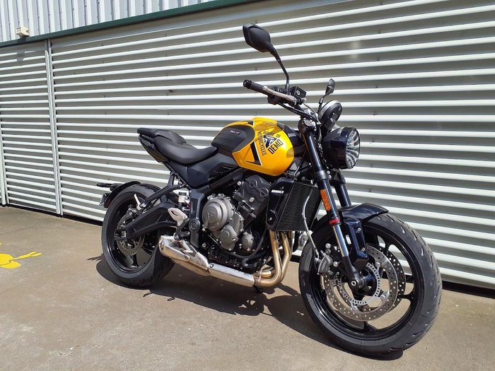 2026 Triumph Trident 660 Trident Yellow