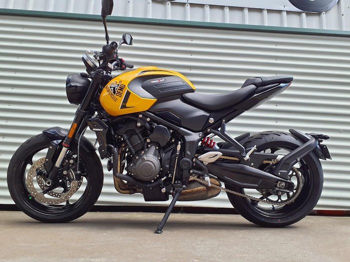 2026 Triumph Trident 660 Trident Yellow