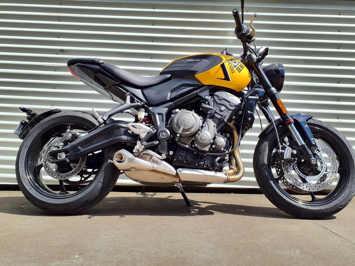 2026 Triumph Trident 660 Trident Yellow