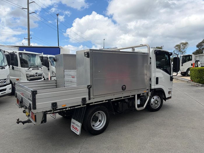 2022 Isuzu N Series NLR 45-150 Traypack