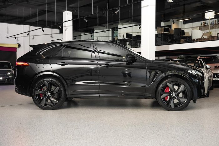 2024 Jaguar F-PACE SVR
