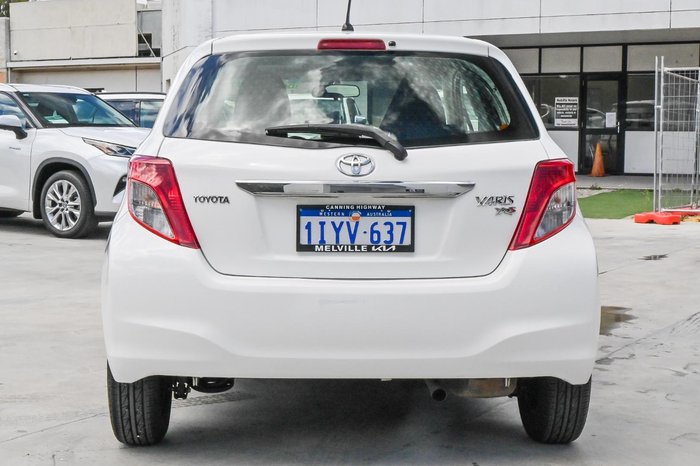 2011 Toyota Yaris YRS