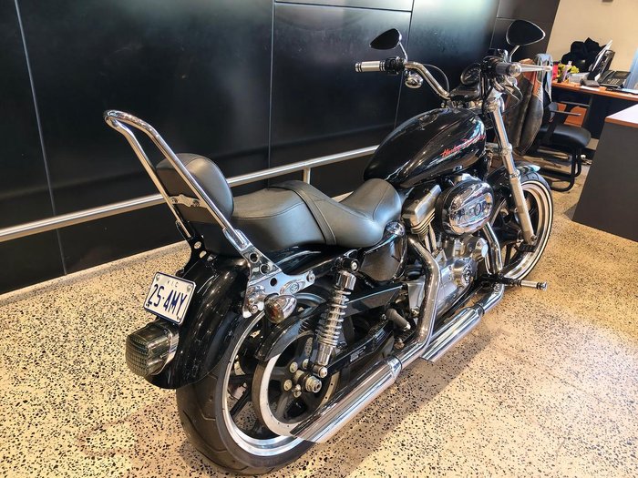 Harley-Davidson SuperLow 883 (XL883L) Sportster