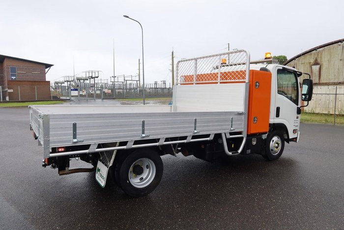 2021 Isuzu N Series NNR 45-150