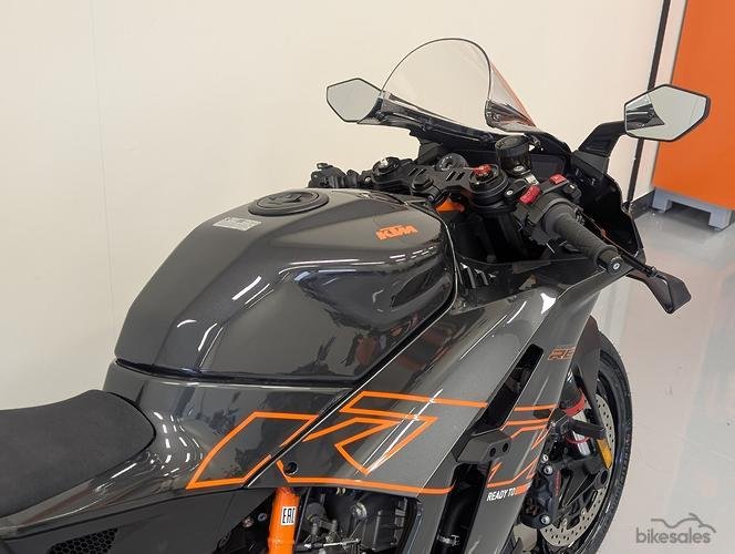 2026 KTM 990 RC R RC Black
