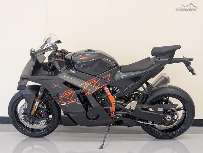 2026 KTM 990 RC R RC Black