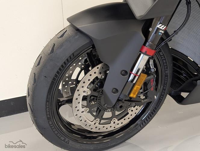 2026 KTM 990 RC R RC Black